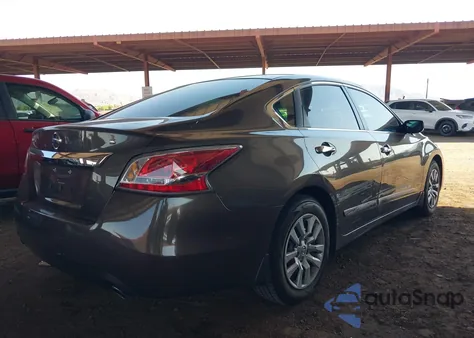 2015 Nissan Altima 2.5 S from USA, damaged, VIN 1N4AL3AP4FN922880